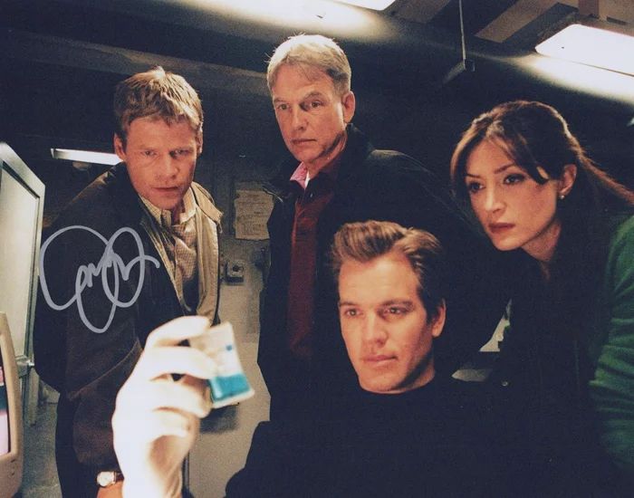 Joel Gretsch autograph