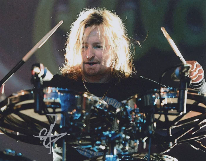 Eric Kretz autograph