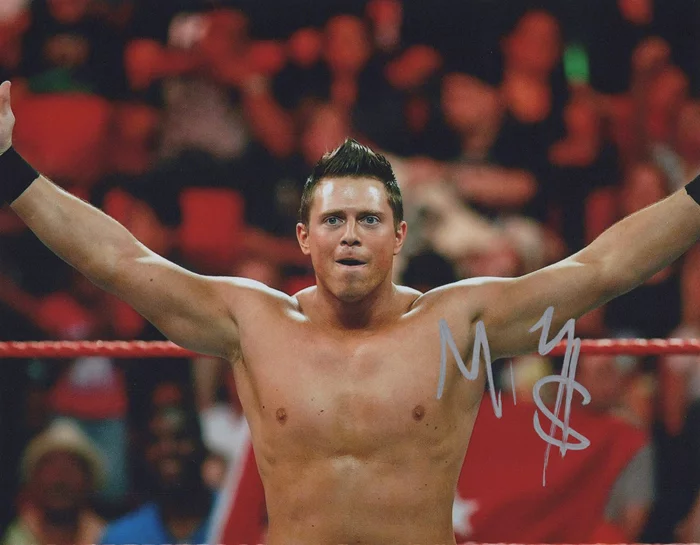 Mike Mizanin autograph