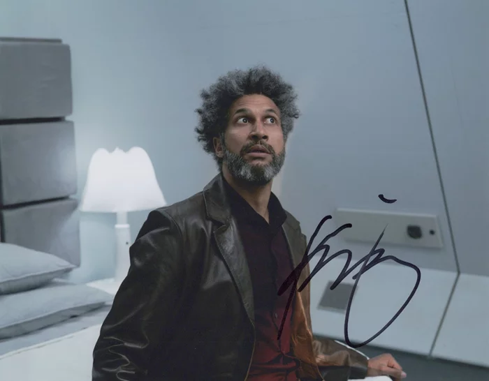 Keegan-Michael  Key autograph