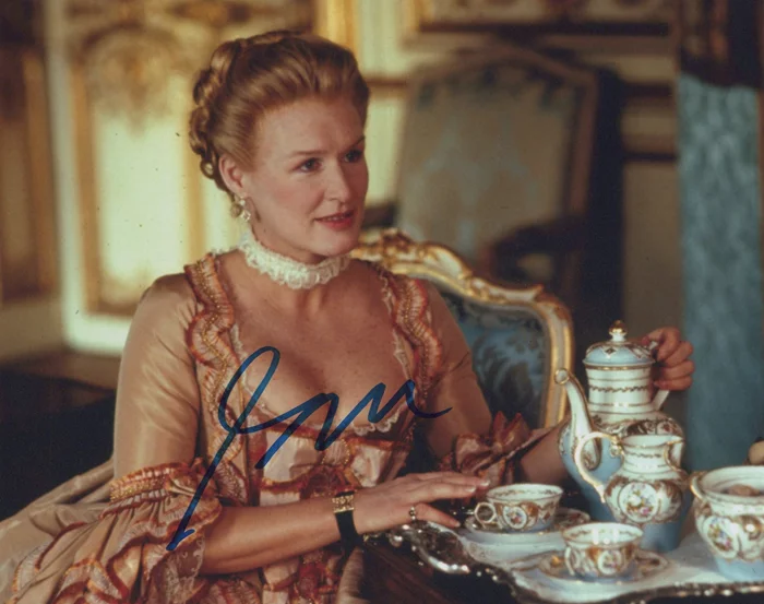 Glenn Close autograph