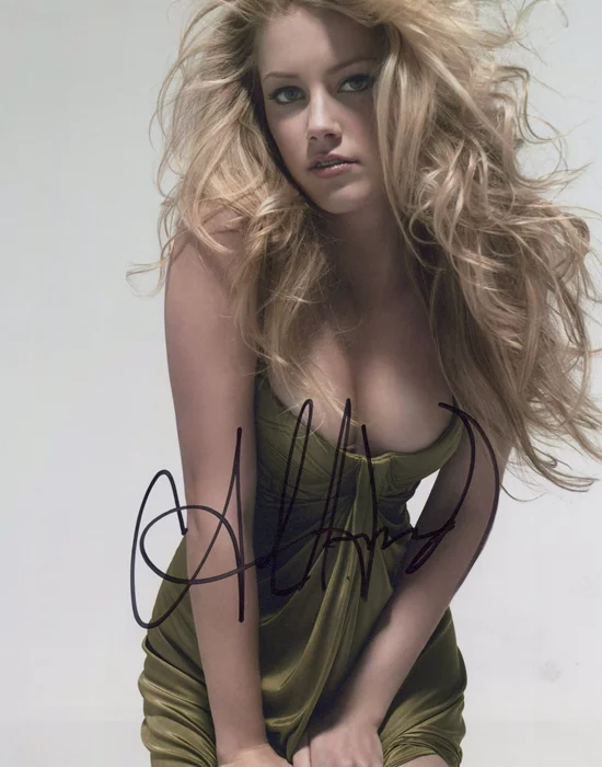 Amber Heard autograph