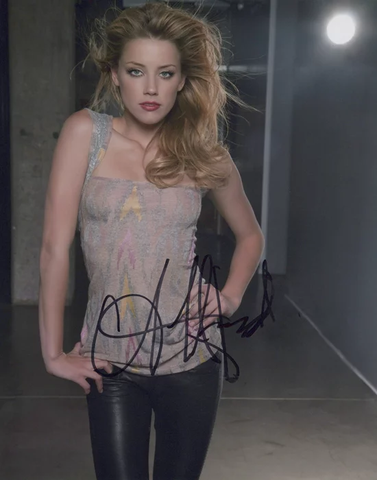 Amber Heard autograph