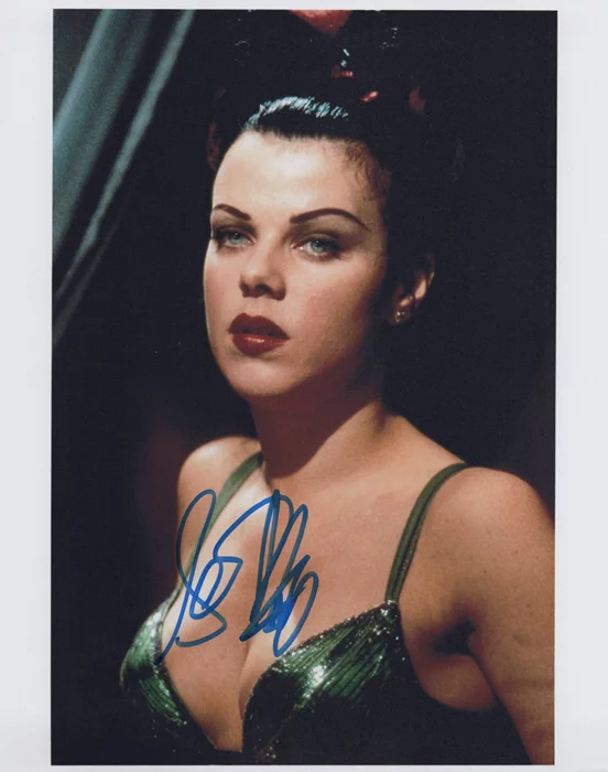 Debi Mazar autograph
