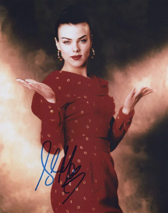 Debi Mazar autograph