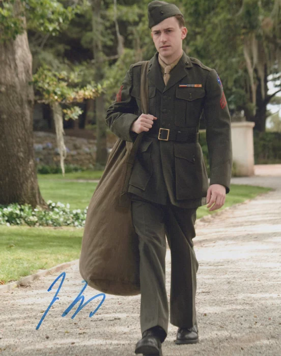 Joseph Mazzello autograph