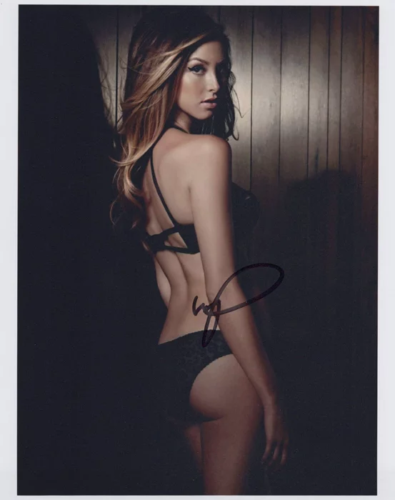 Whitney Port autograph