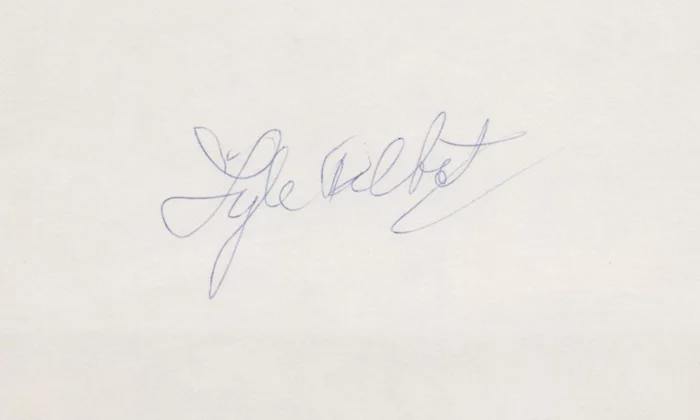 Lyle Talbot autograph