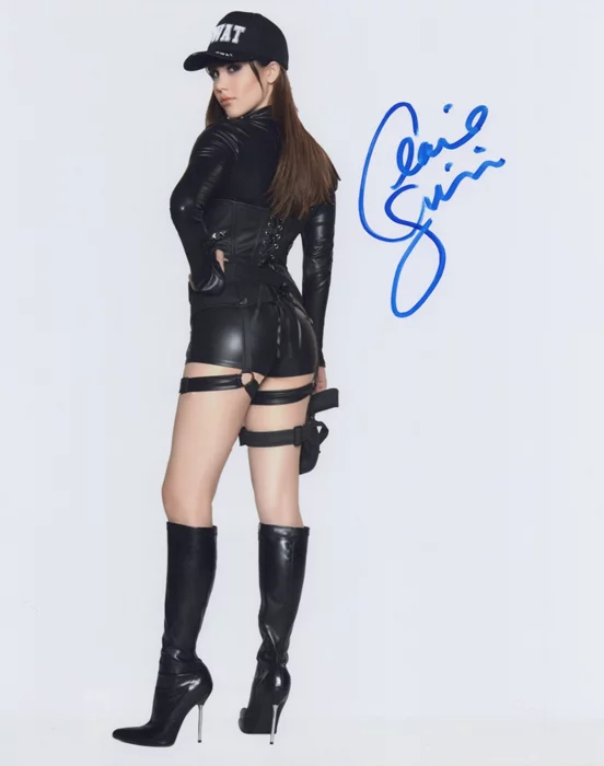 Claire Sinclair autograph
