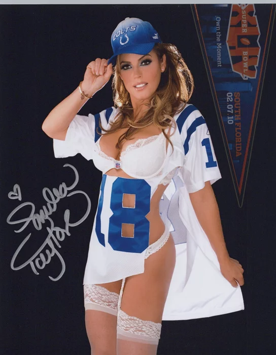 Sandra Taylor autograph