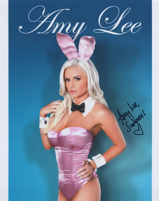 Amy Lee Summers autograph