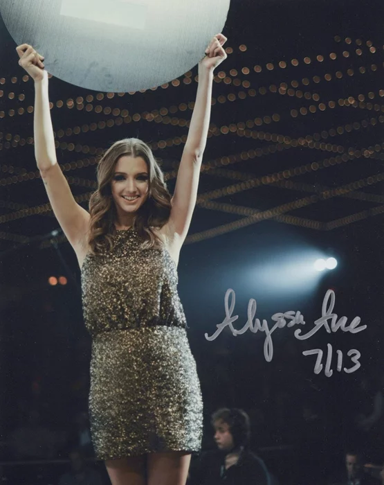 Alyssa Arce autograph