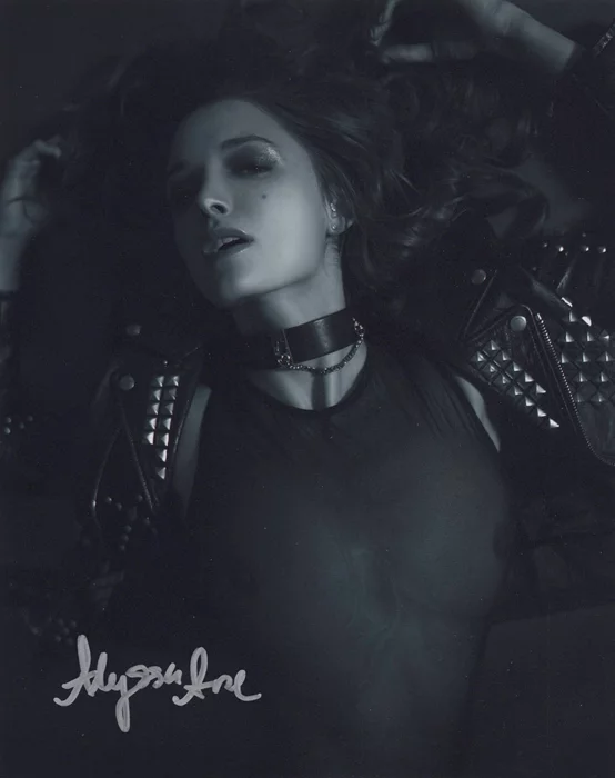 Alyssa Arce autograph