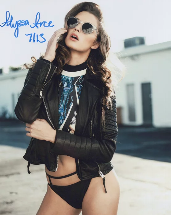 Alyssa Arce autograph