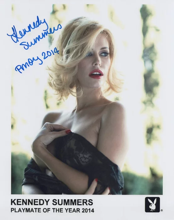 Kennedy Summers autograph
