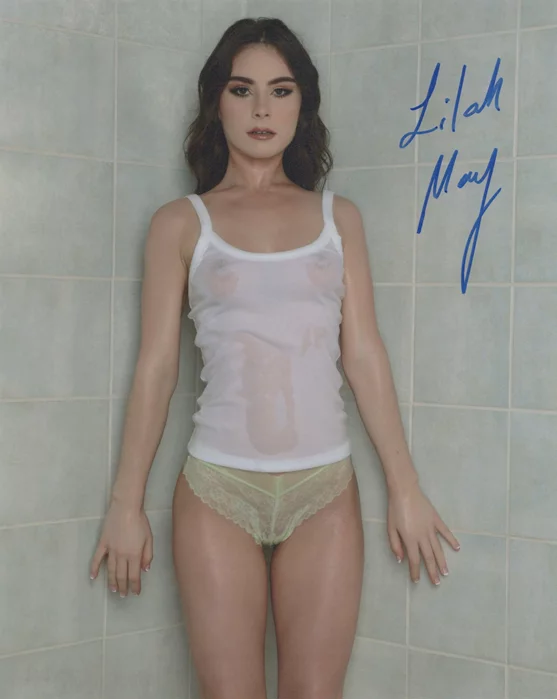Lilah May autograph