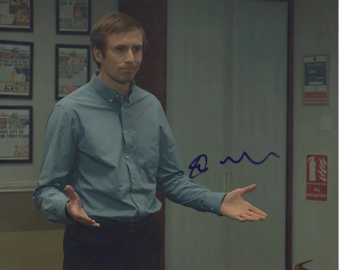 Tom Basden autograph