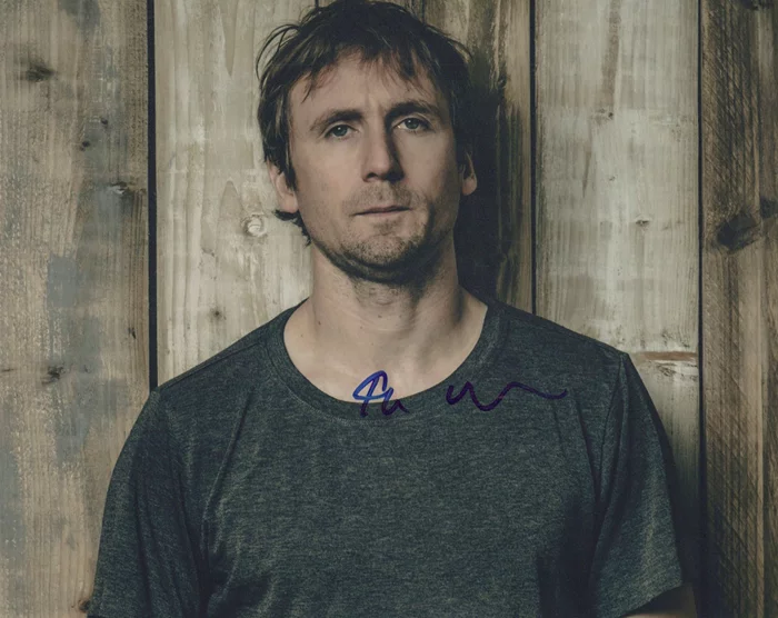 Tom Basden autograph