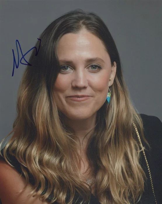 Heidi Ewing autograph