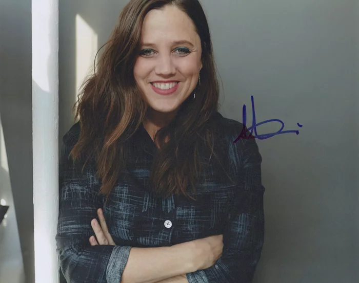 Heidi Ewing autograph