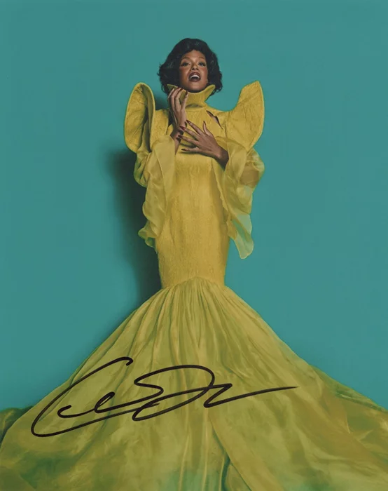 Cassandra Freeman autograph