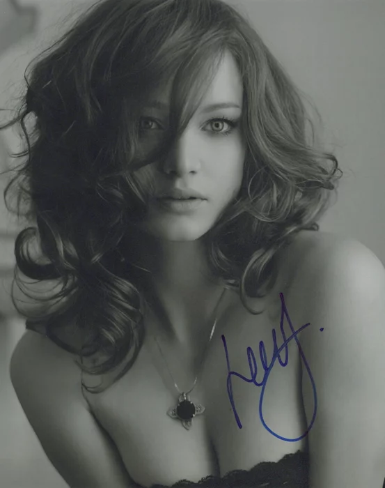Laurence Leboeuf autograph
