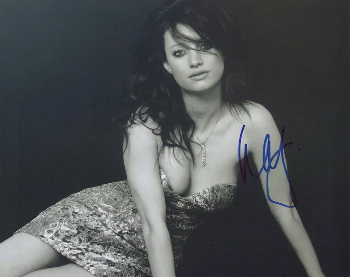 Laurence Leboeuf autograph