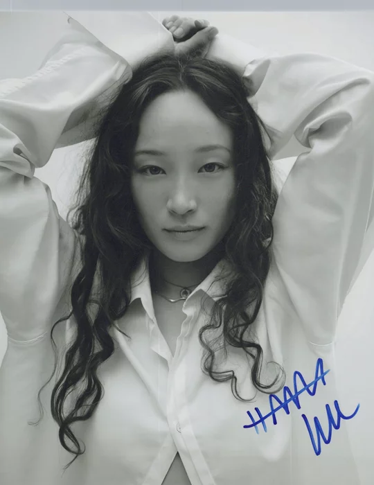Havana Rose Liu autograph