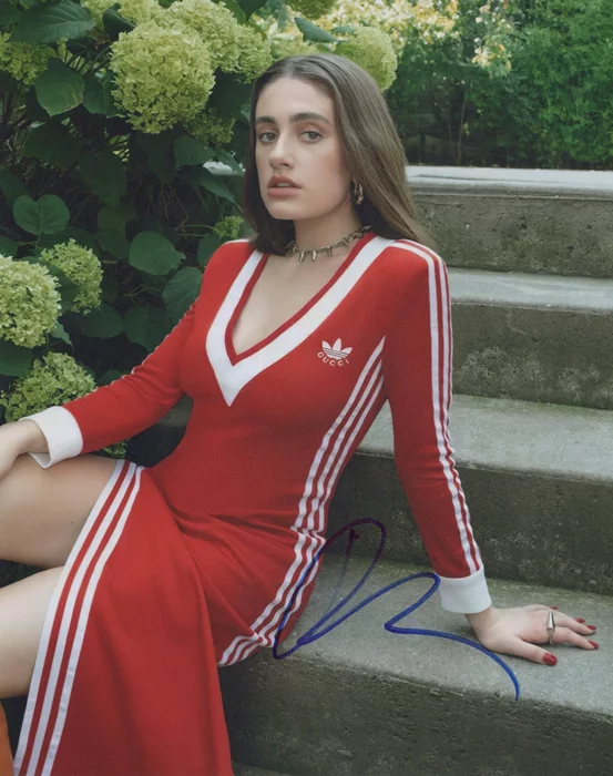 Rachel Sennott autograph