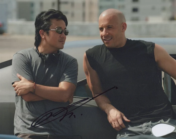 Justin Lin autograph