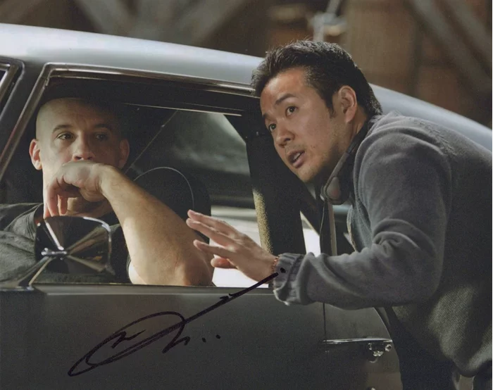 Justin Lin autograph