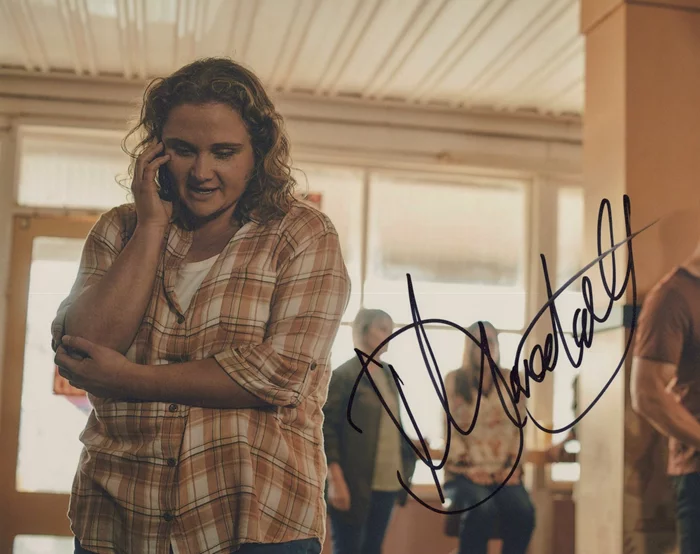 Danielle Macdonald autograph
