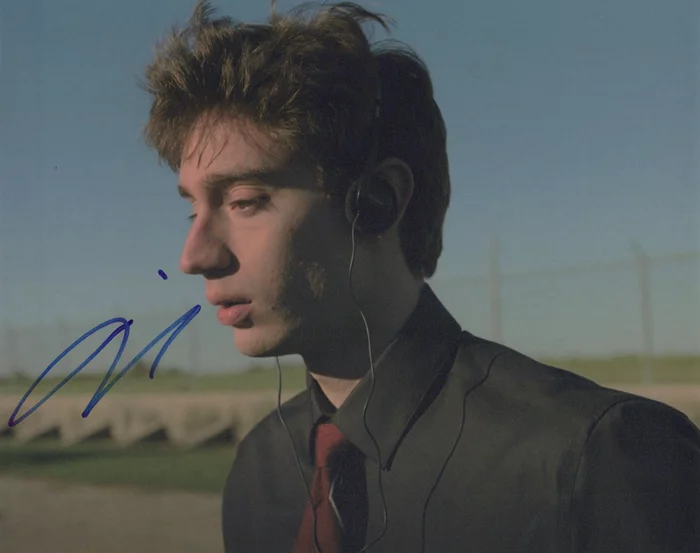 Theodore Pellerin autograph