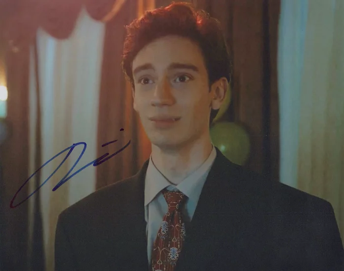 Theodore Pellerin autograph