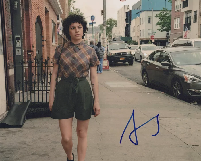 Alia Shawkat autograph