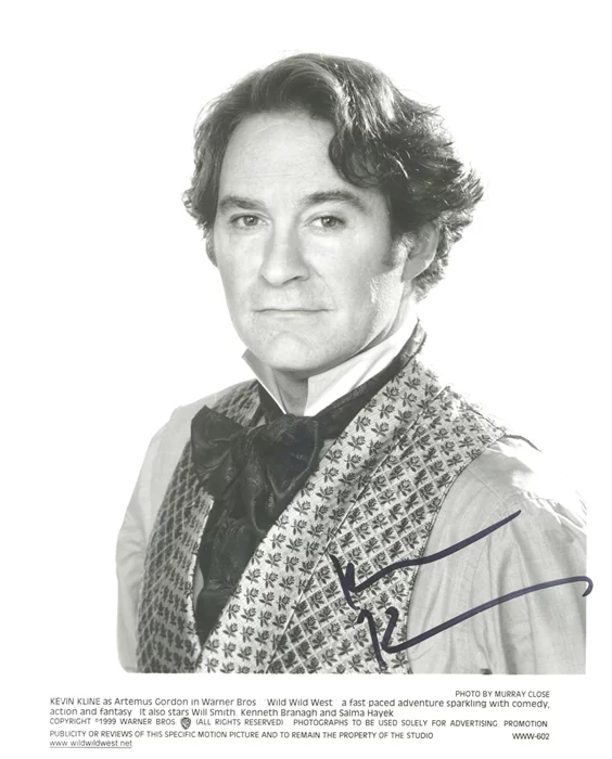 Kevin Kline autograph