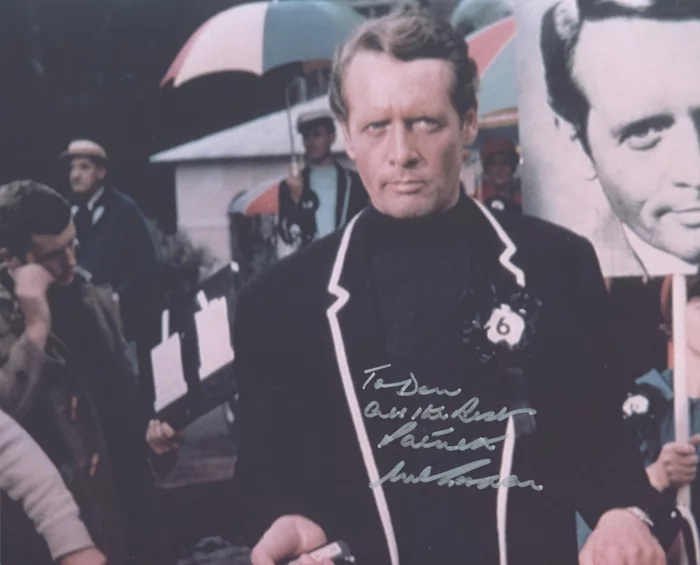 Patrick McGoohan autograph