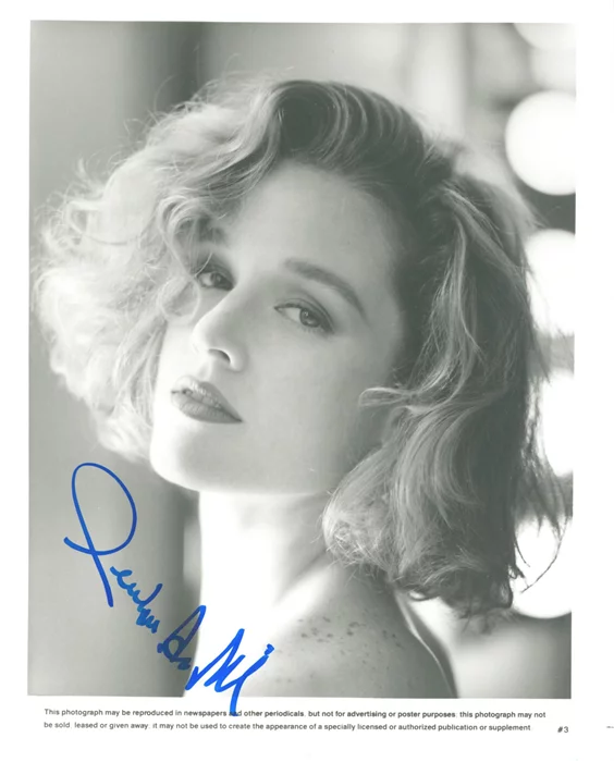 Penelope Ann Miller autograph