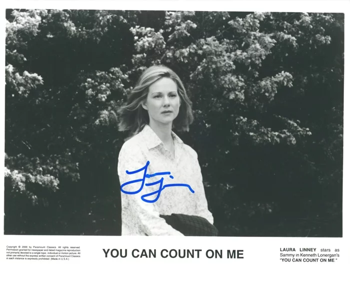 Laura Linney autograph