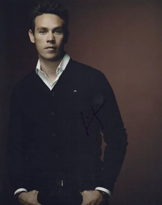 Kevin  Alejandro autograph