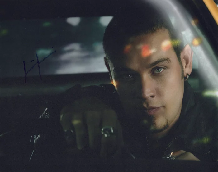 Kevin  Alejandro autograph