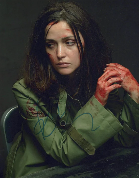 Rose Byrne autograph