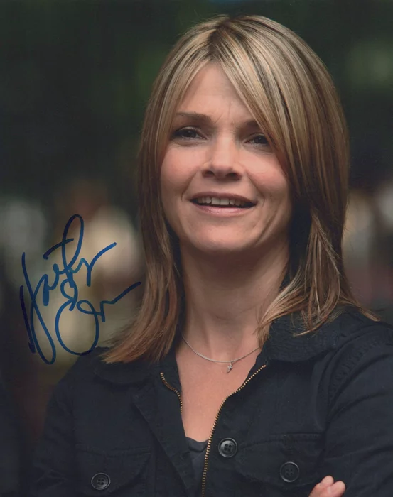 Kathryn Erbe autograph