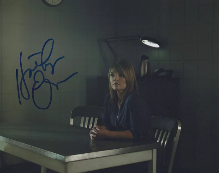 Kathryn Erbe autograph