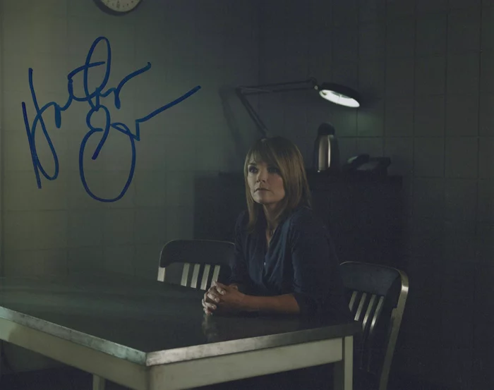 Kathryn Erbe autograph