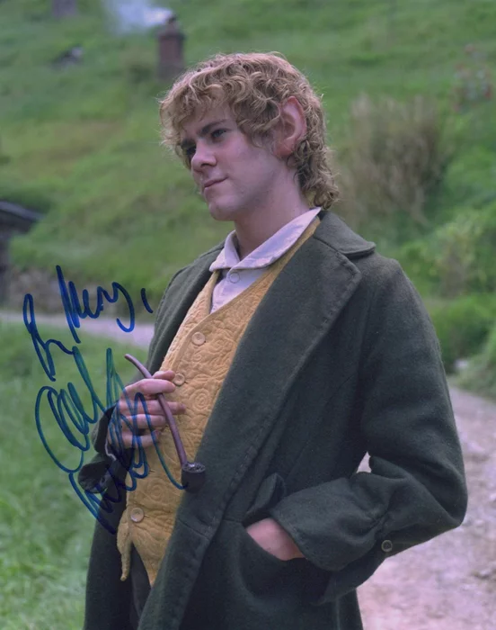 Dominic Monaghan autograph