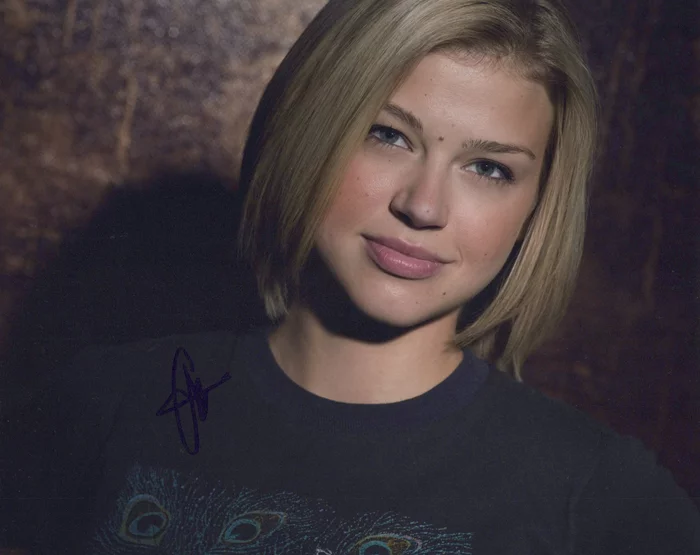 Adrianne Palicki autograph