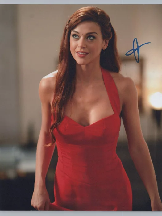 Adrianne Palicki autograph