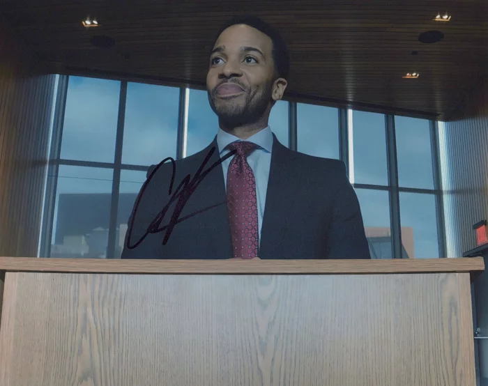 Andre Holland autograph