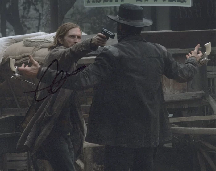 Austin Amelio autograph